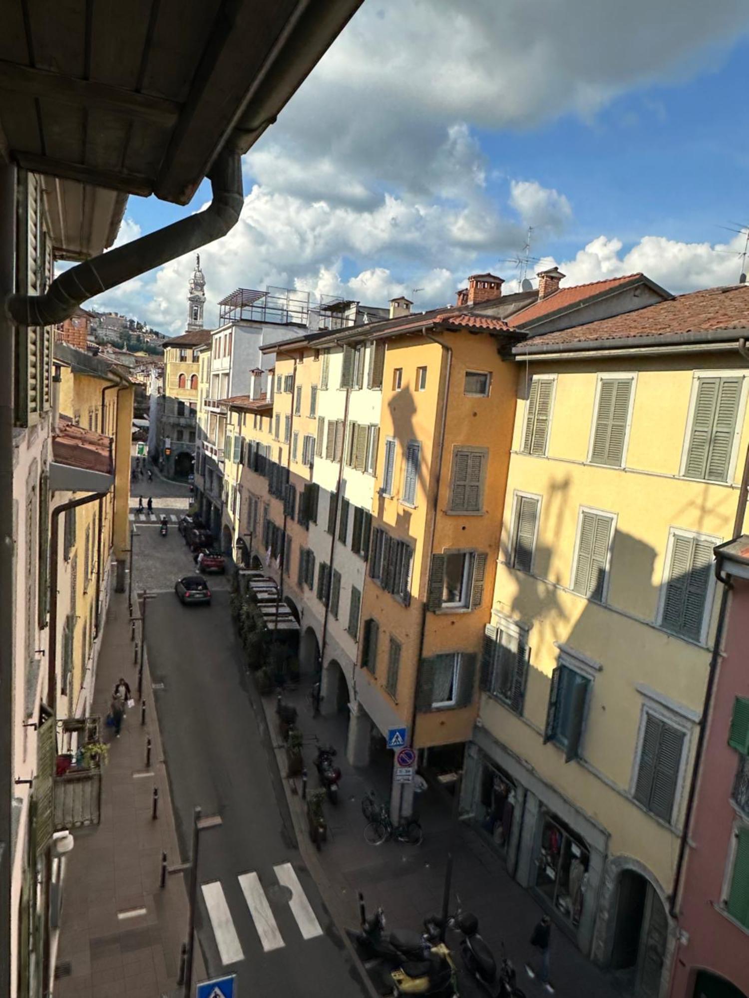 La Mansardina Di San Leonardo Apartment Bergamo Exterior foto